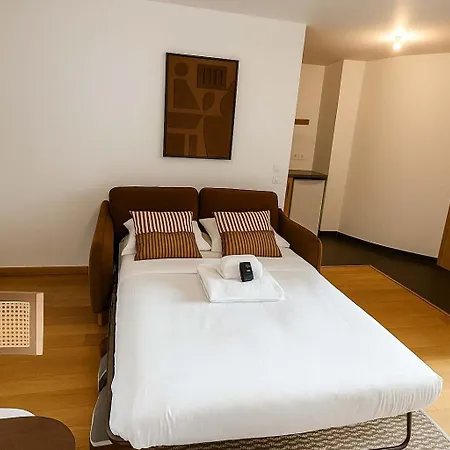 Terrasse Situe Pres De Paris Apartamento